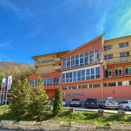 Balneo Comlex Medica Narechen Hotel Narechenski Bani Exterior foto