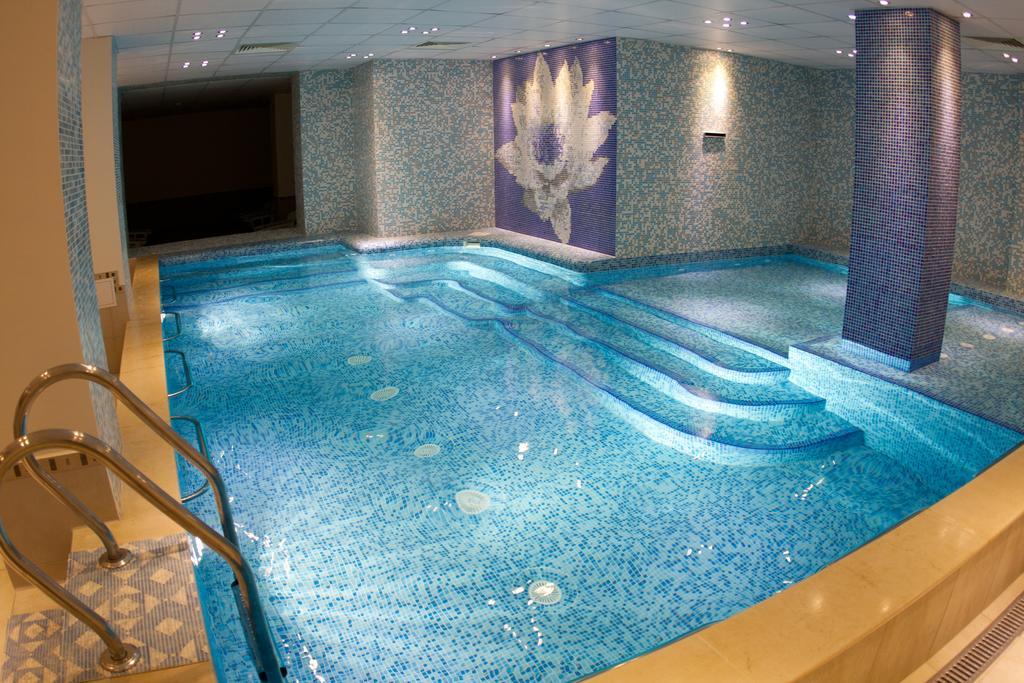 Balneo Comlex Medica Narechen Hotel Narechenski Bani Exterior foto